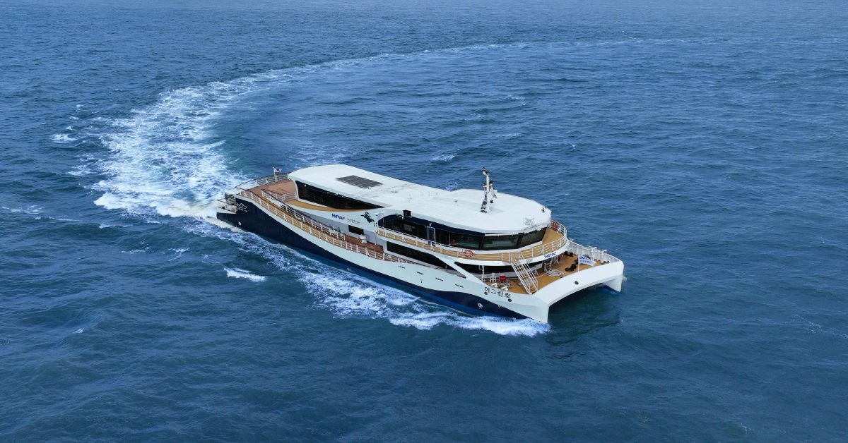 친환경 전기 항만 안내선 'e-그린호' / 부산항만공사