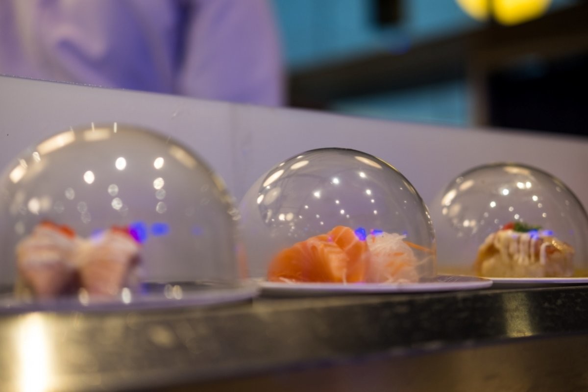 회전 초밥 자료사진 / Dontree_M-shutterstock.com