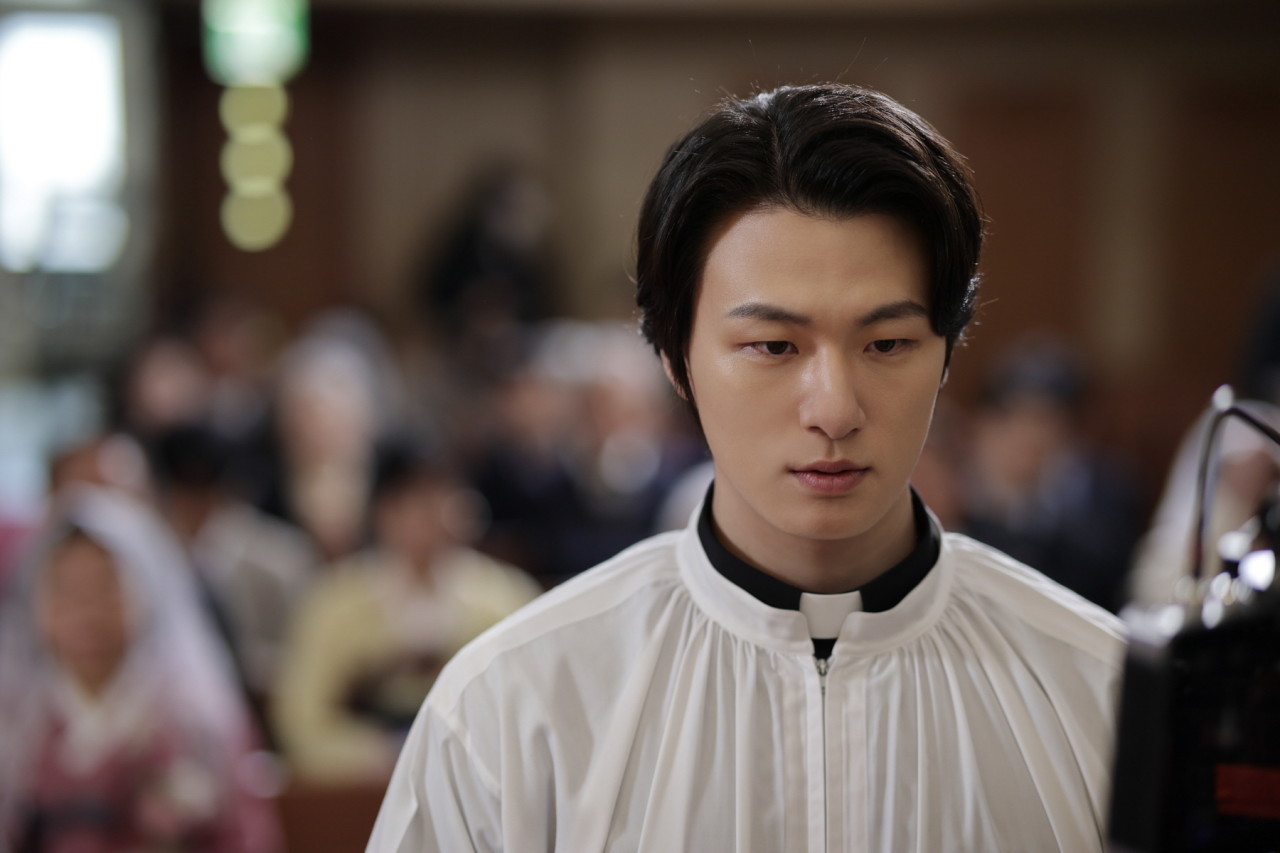 신부로 변신 꾀한 신승호 / ㈜트리플픽쳐스