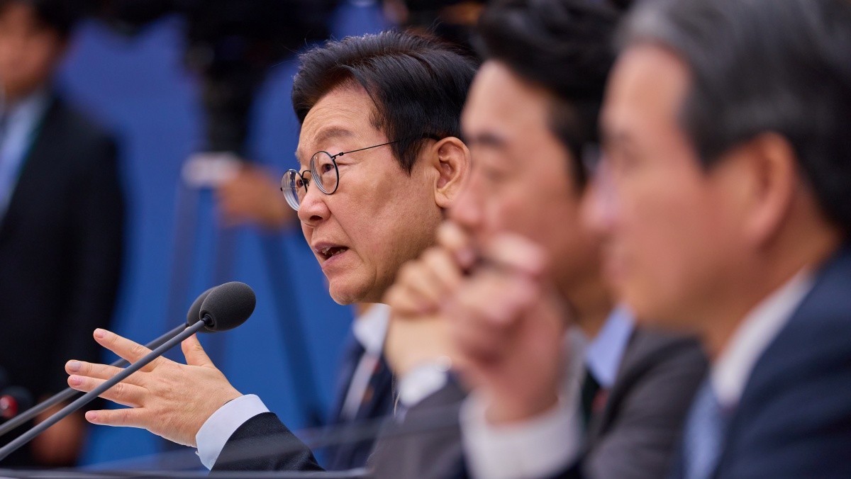 이재명 대통령이 12일 세종시 정부세종컨벤션센터에서 열린 국토교통부 업무보고에서 발언하고 있다. / 대통령실제공 - 뉴스1