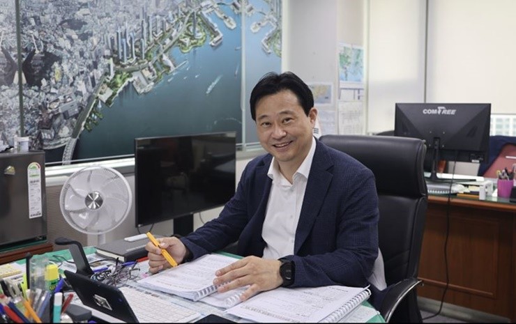 본격적인 12월 중순 겨울철 한파를 앞두고 김병기 부산광역시 상수도사업본부장이 주요 상수도 시설 현장을 직접 찾아 한파 대비 대응 태세를 점검했다. / 시진=위키트리 DB <저작권자(c) 위키트리, 무단 전재-재배포 금지>