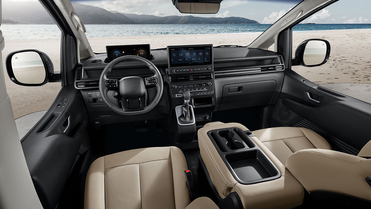 더 뉴 스타리아 투어러 실내. / 현대자동차