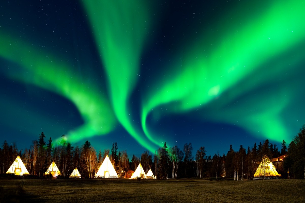 옐로나이프 오로라. / LeeSensei-shutterstock.com