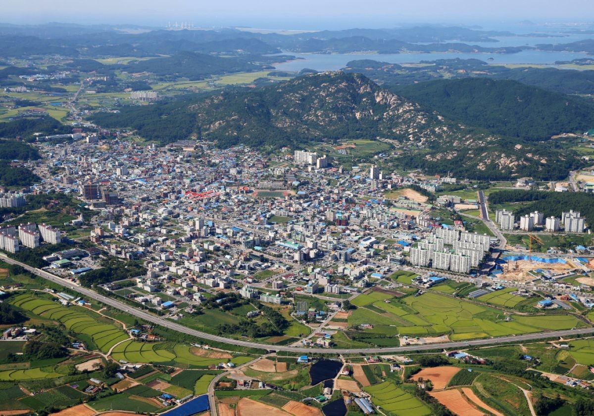 태안읍 전경 / 태안군