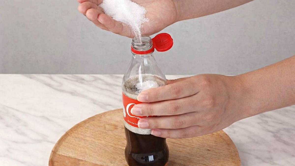 '콜라에 소금을 넣으면?' 기사 내용을 바탕으로 제작한 자료사진.