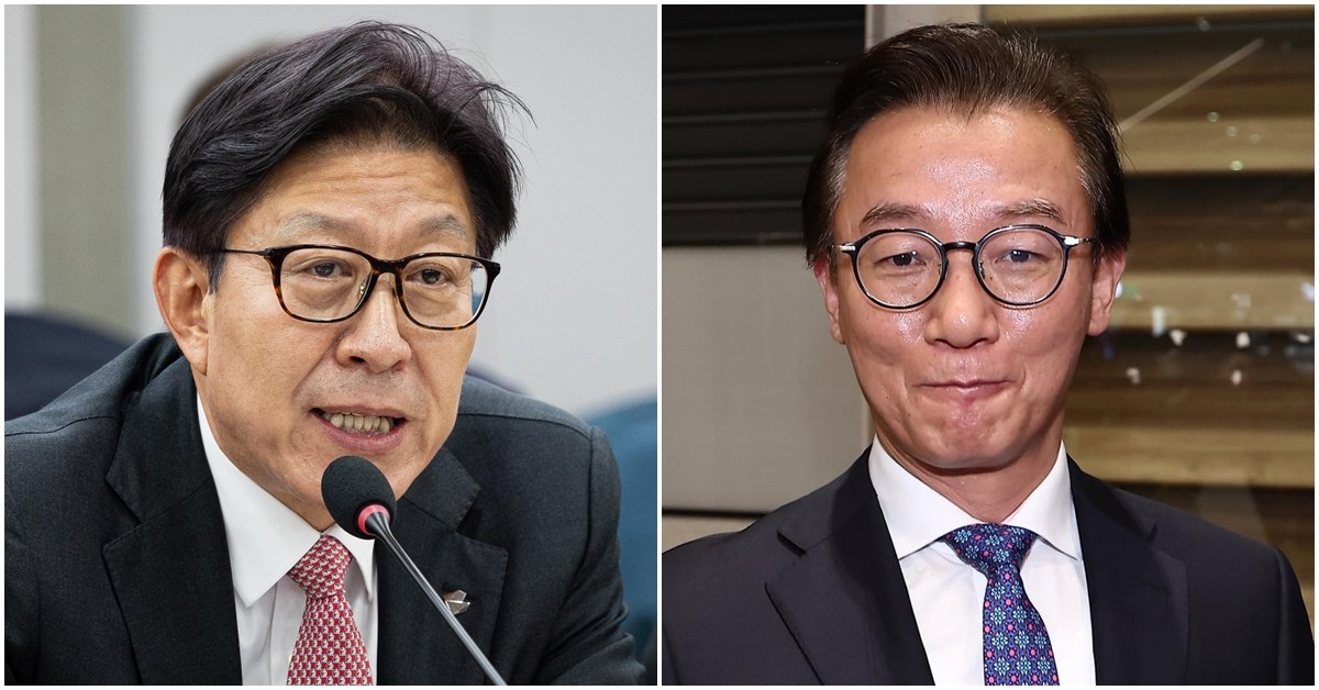 박형준(왼쪽) 부산시장과 전재수 전 해양수산부 장관. / 뉴스1