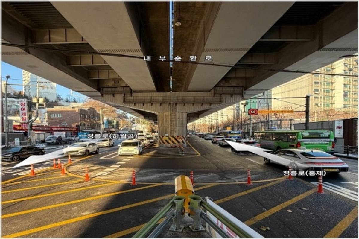 내부순환로로 인해 단절된 정릉로. / 서울시 제공