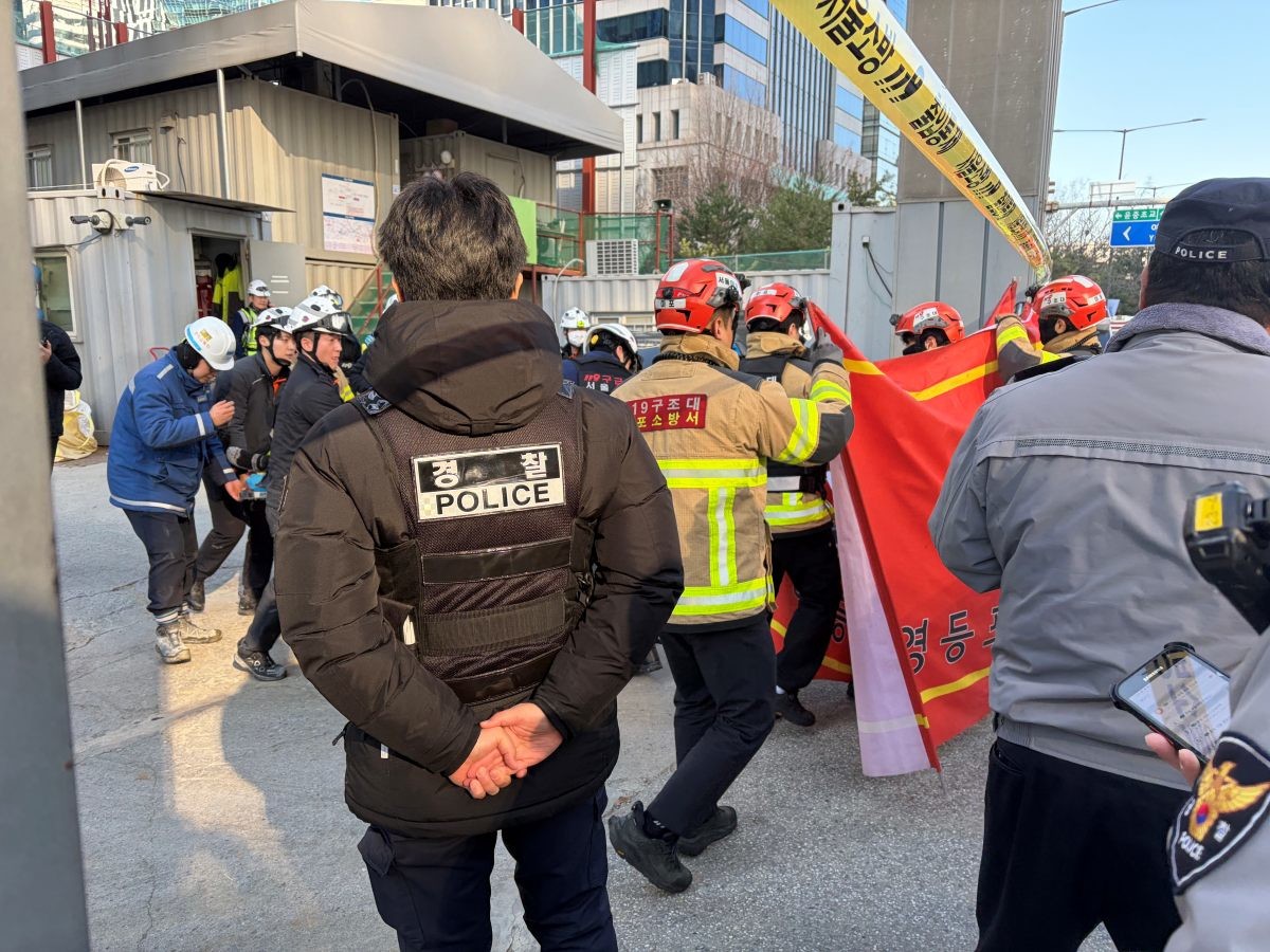 18일 오후 1시 22분경 발생한 여의도 신안산선 복선전철 지하 공사 현장 사고. / 뉴스1-김종훈 기자