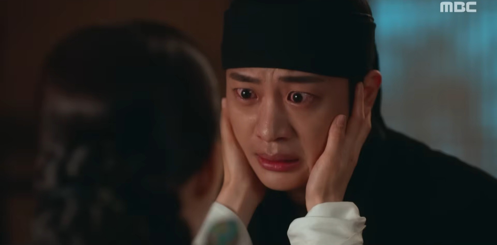 '이강에는 달이 흐른다' 13화 일부. / 유튜브 'MBCdrama'