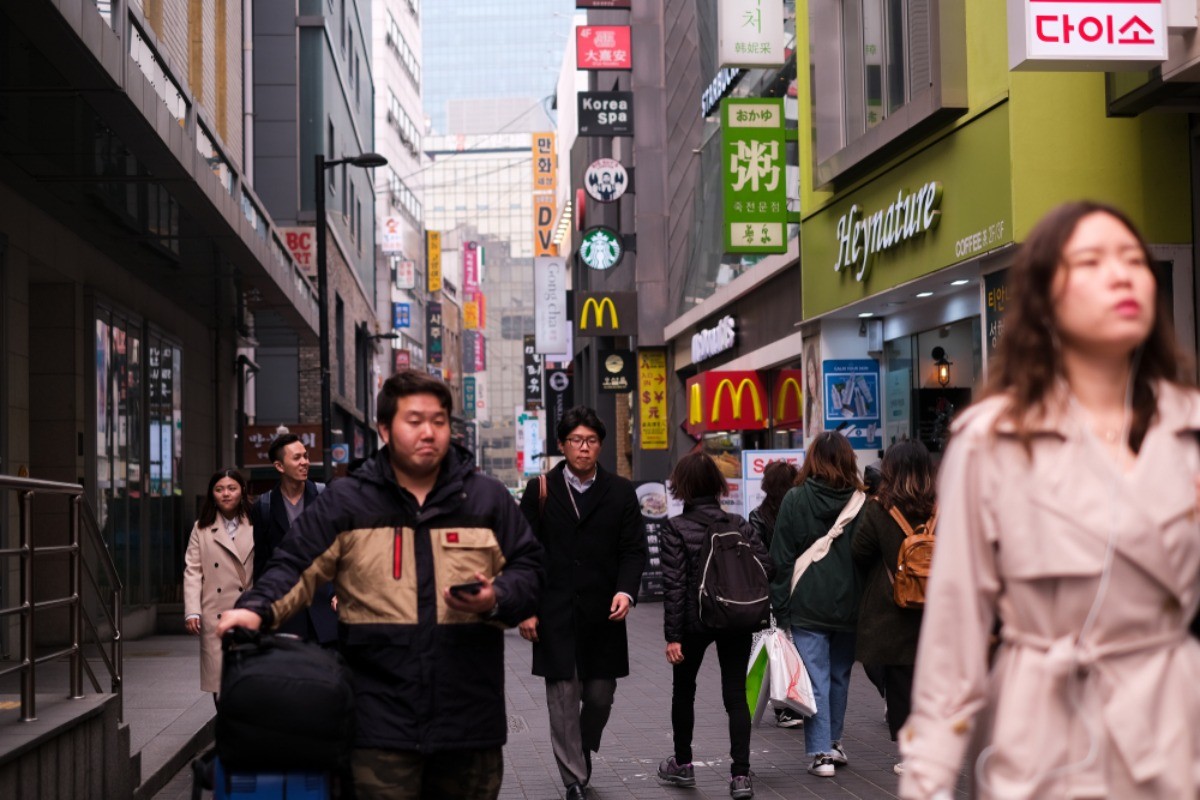 서울 명동 길거리 / M.K.Q-shutterstock.com