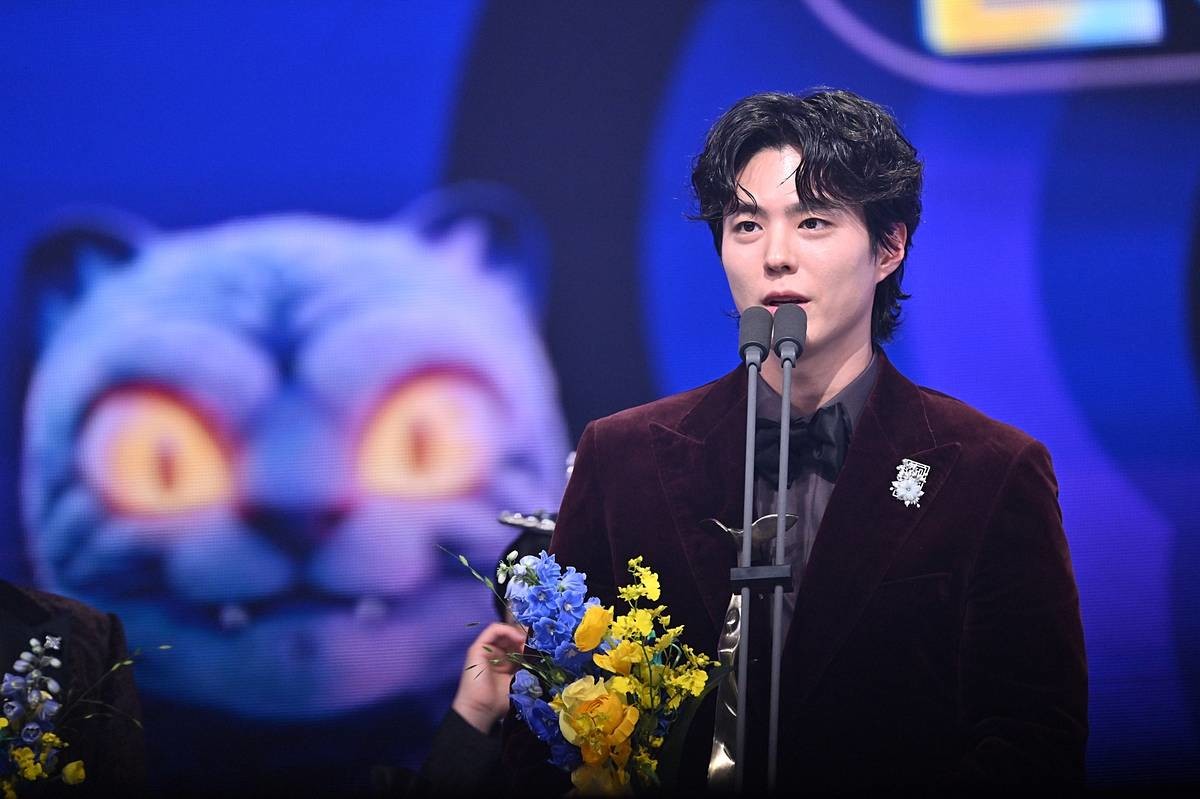 2025 KBS 연예대상에서 '올해의 예능인'에 선정된 박보검 / KBS 제공, 연합뉴스