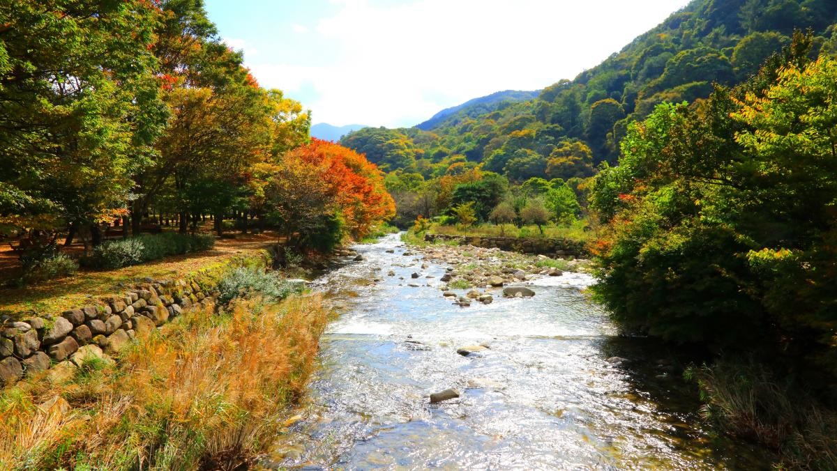문경새재 계곡. / Steve Jangs-shutterstock.com