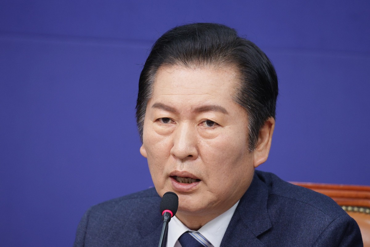 정청래 더불어민주당 대표가 22일 서울 여의도 국회에서 열린 최고위원회의에서 발언하고 있다. / 뉴스1