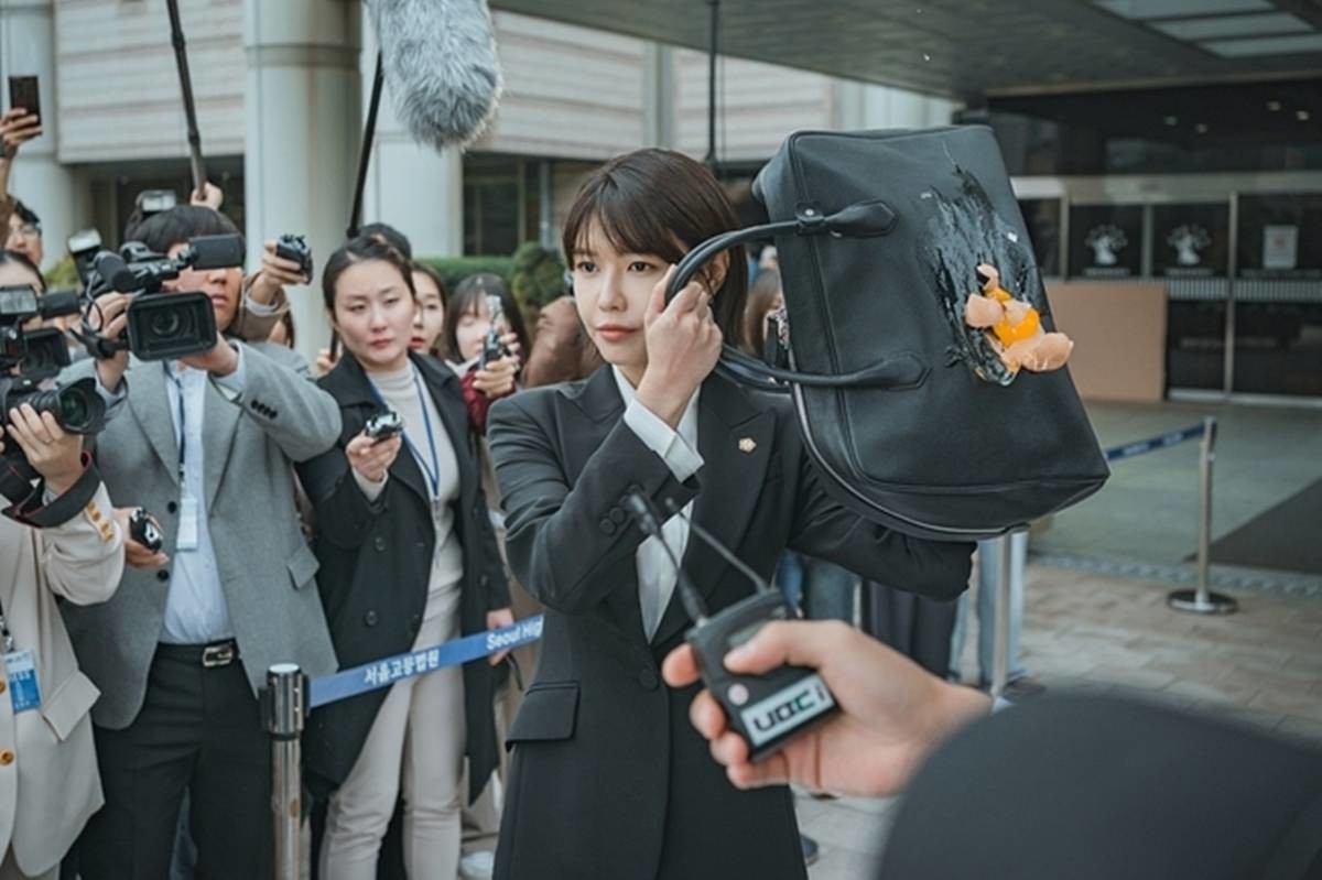 최애 살인사건 변호하는 최수영 / KT스튜디오지니