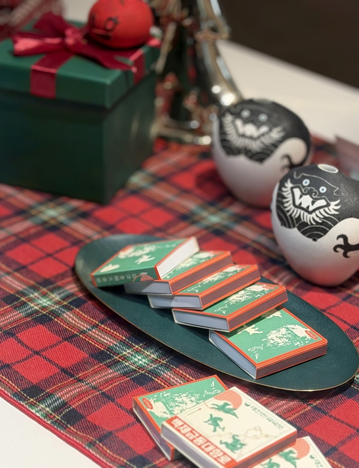 청년 공예가와 협업한 백제금동대향로 레트로 성냥과 도깨비 디퓨저 / 부여군