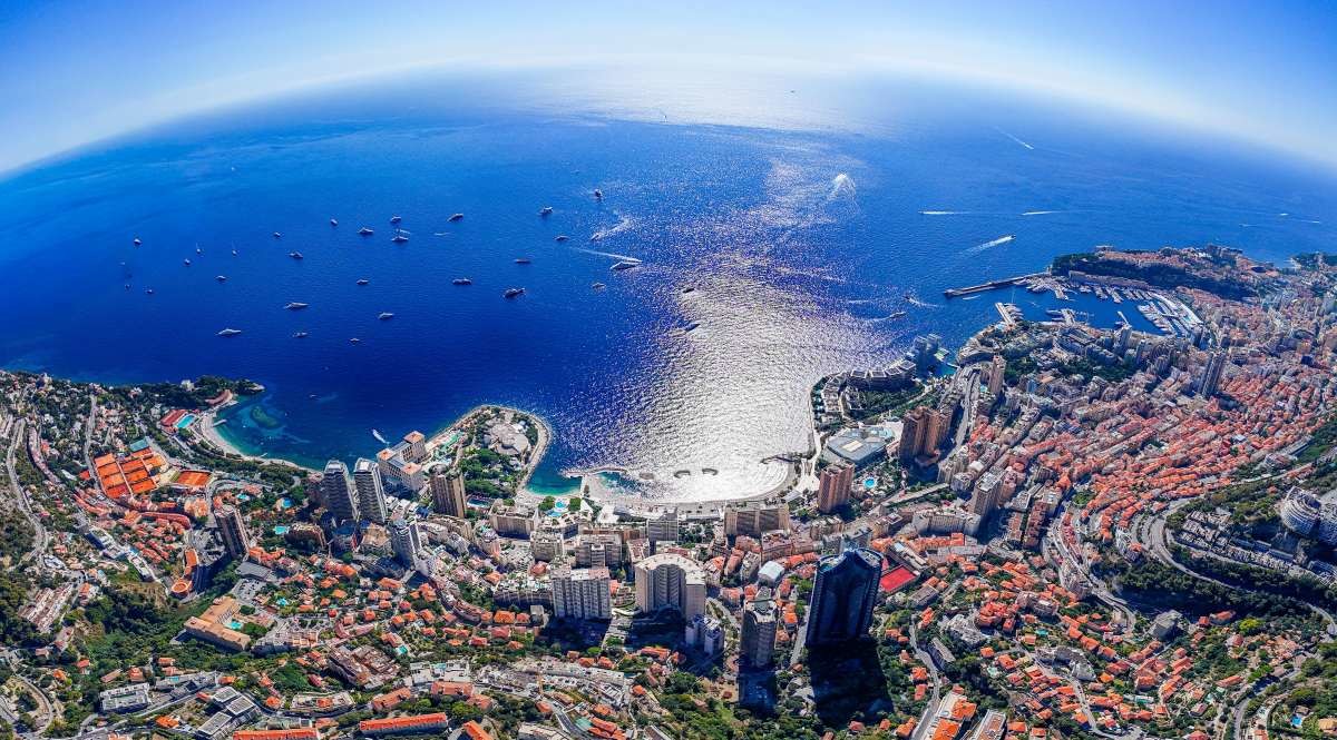 모나코에 있는 몬테카를로의 공중 촬영. / Marcin Niemiec-shutterstock.com