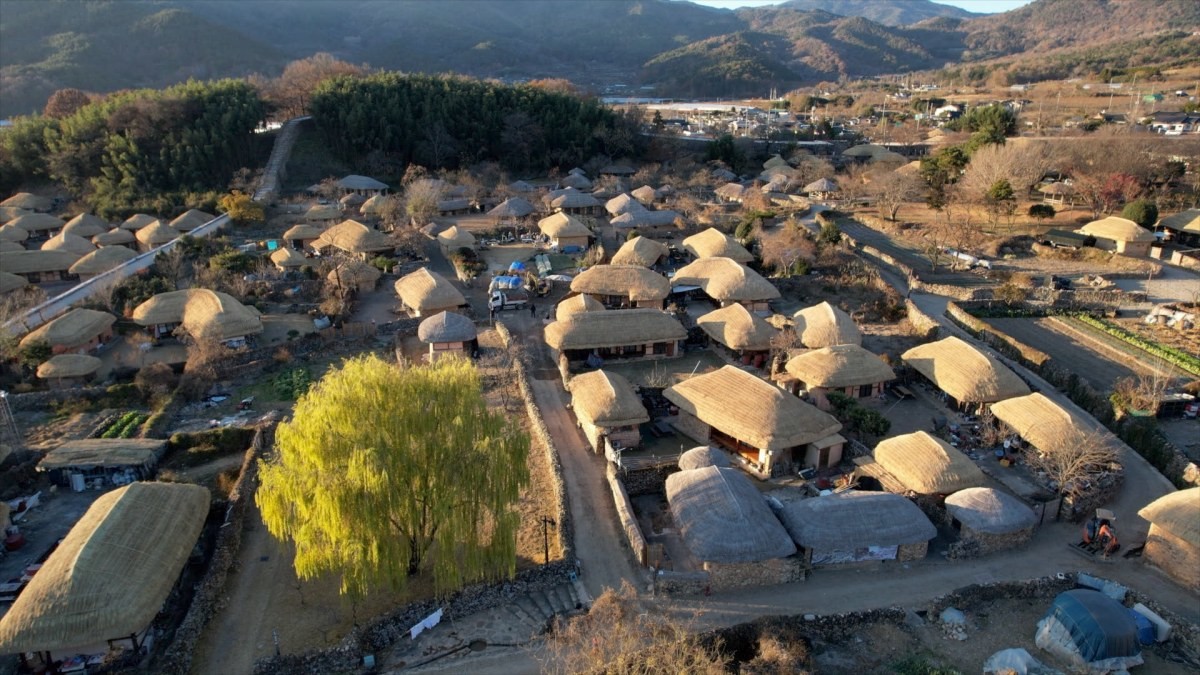 EBS1 '한국기행' 미리보기 페이지에서 제공하는 '600년 마을의 새해맞이' 편 자료 사진. / EBS1 제공