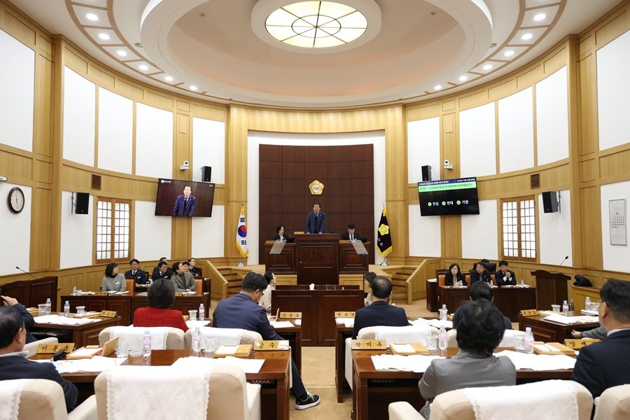 경산시의회 제266회 정례회 제4차 본회의가 열린 본회의장 전경.  / 경산시의회 제공