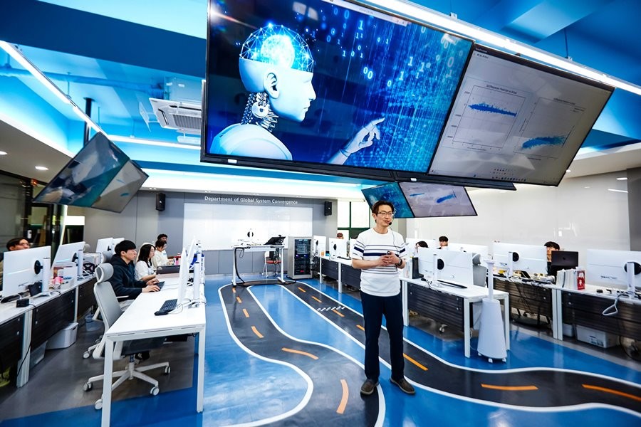 영진전문대 글로벌시스템융합과에서 실습수업을 하고 있다. / 영진전문대 제공