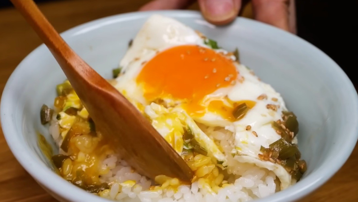 계란후라이 양념장 요리 / 유튜브 '김대석 셰프 TV'