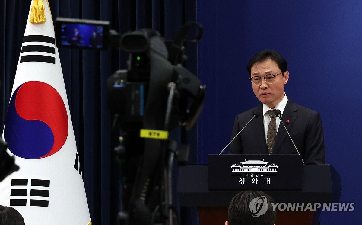 이규연 홍보소통수석이 31일 청와대 기자회견장에서 '국무총리, 각 부처 행사 KTV 생중계 확대' 브리핑을 하고 있다 / 뉴스1