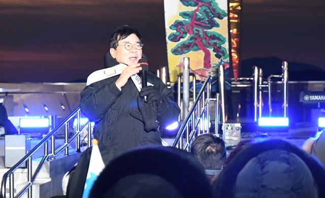 김성 장흥군수가 새해 인사말을 하고 있다. / 노해섭 기자