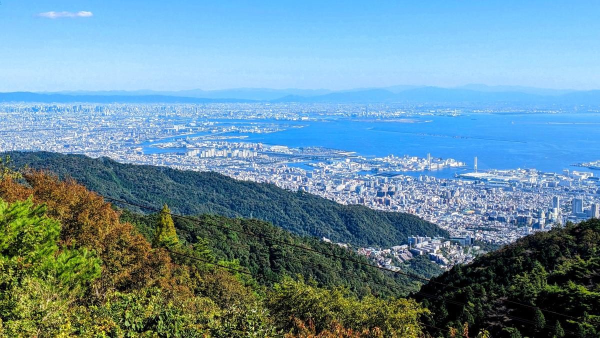 고베 롯코산. / Selector Jonathon-shutterstock.com