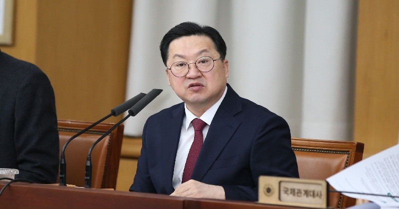 1월 확대간부호의를 주재하고 있는 이장우 대전시장