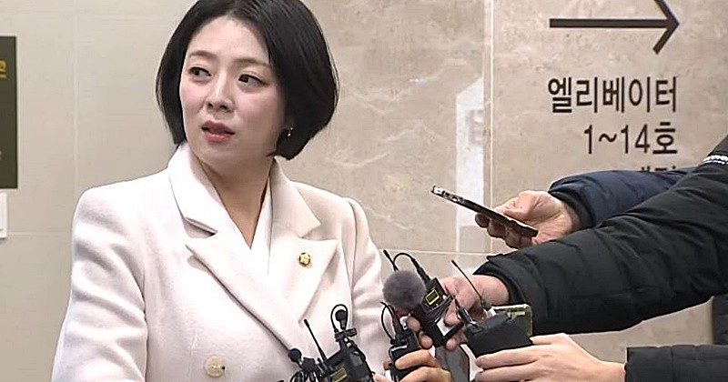 고 안성기 빈소에 조문하러 온 배현진 국민의힘 의원 / 유튜브 '채널A News'