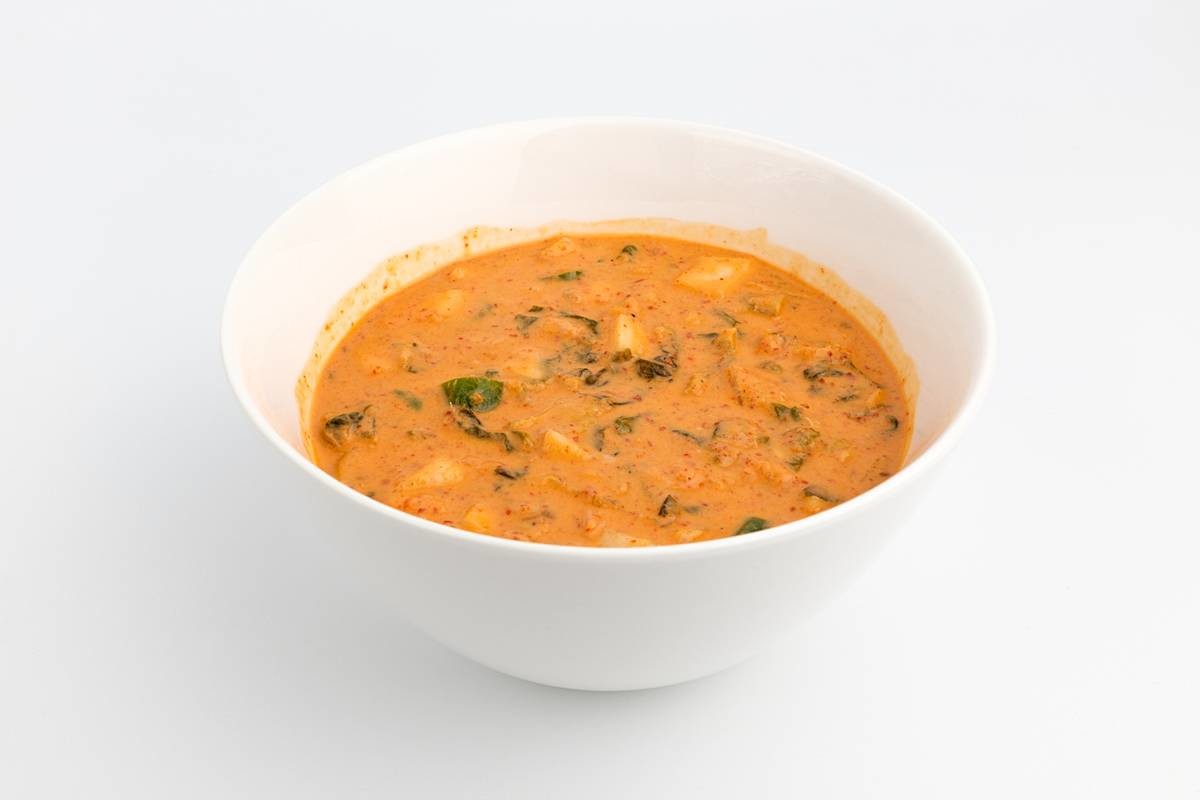 바삭한 김치전은 반죽부터 꼼꼼하게 / SUNG MIN-Shutterstock.com