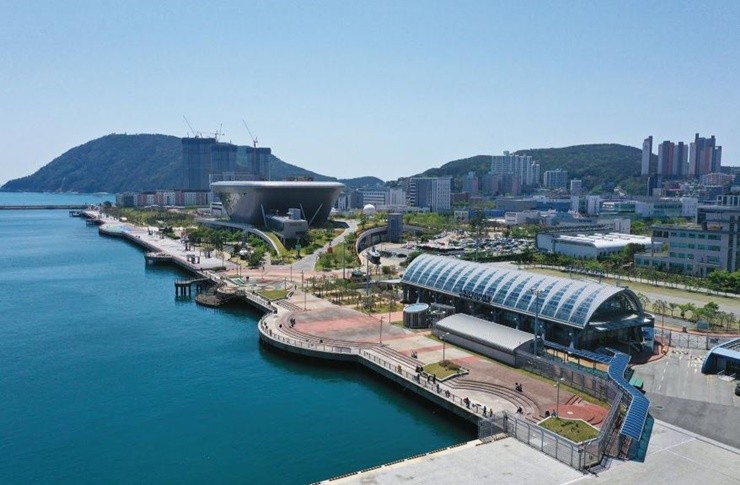 부산항 영도크루즈터미널 전경.