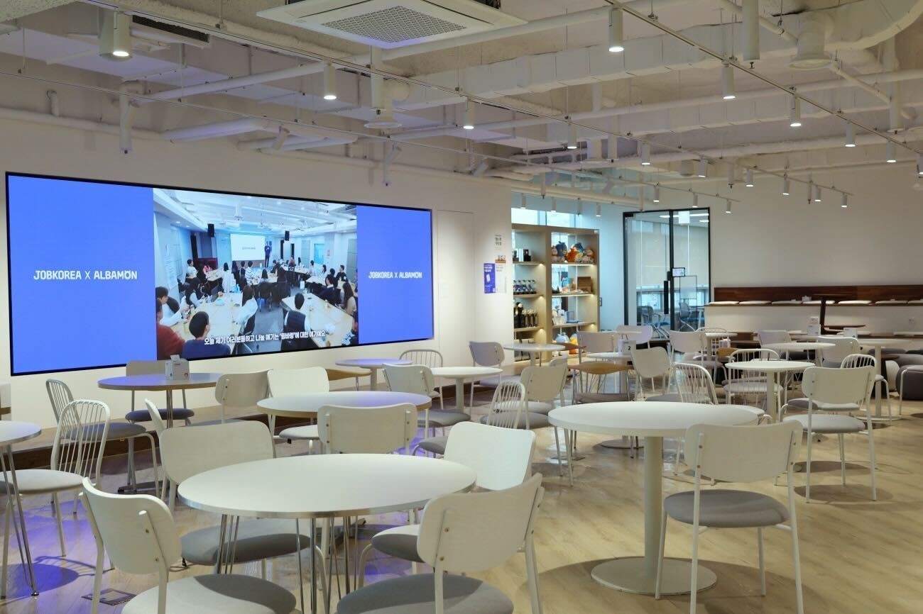 본사 라운지 전경. / 잡코리아 제공