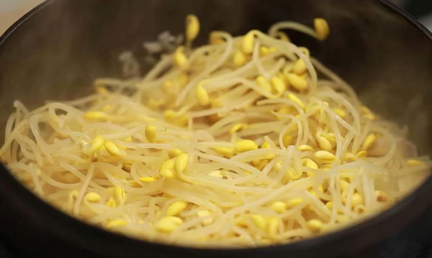 돼지고기 콩나물 밥 / '임성근 임짱TV' 유튜브 채널