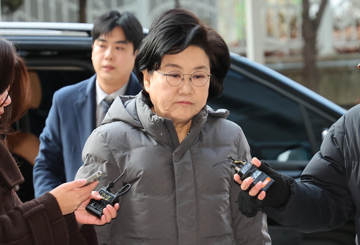 이혜훈 초대 기획예산처 장관 후보자가 9일 오전 서울 중구 예금보험공사에 마련된 인사청문회 준비 사무실로 출근하며 취재진의 질문을 받고 있다. / 뉴스1