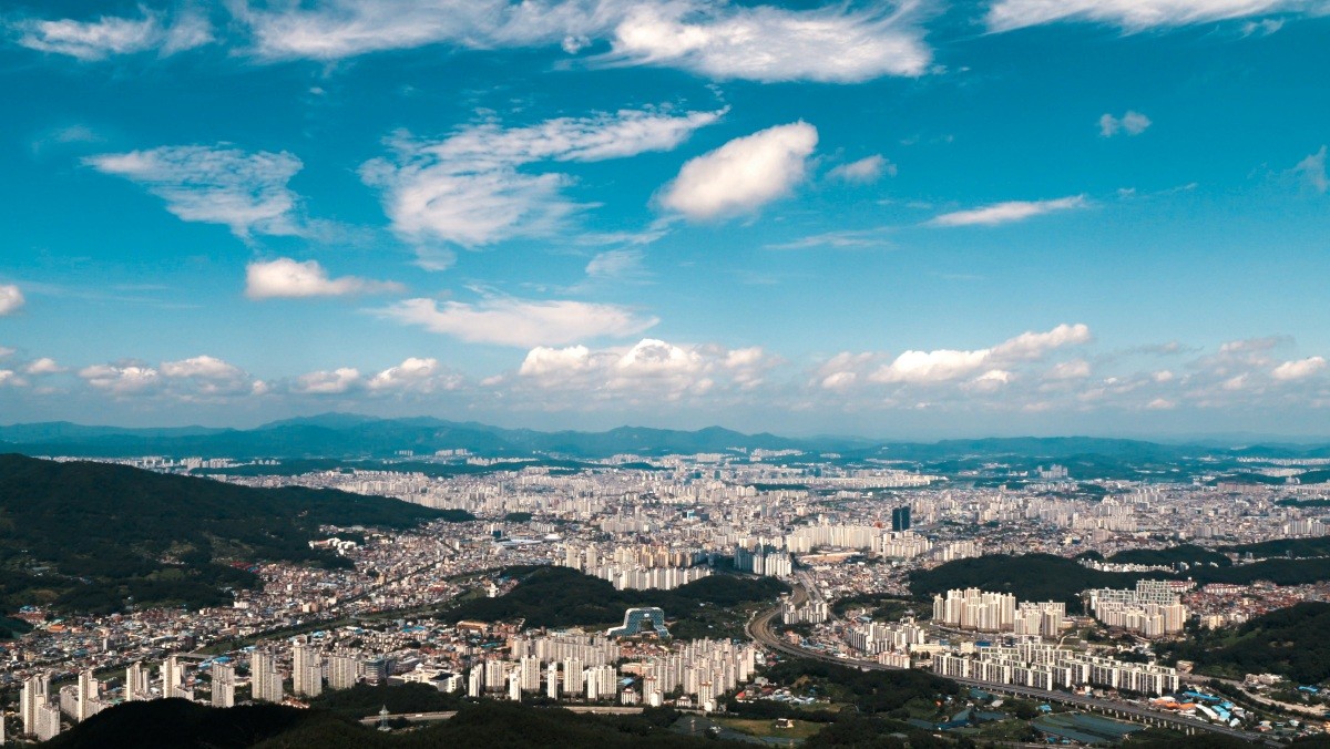 대전동구 식장산 전망대에서 바라본 대전 모습. / 대전 동구 제공, 뉴스1