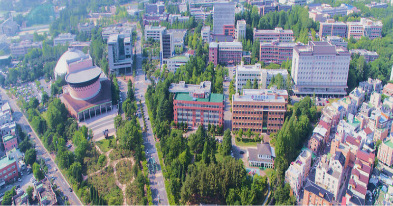 전북대학교 캠퍼스  / 전북대학교