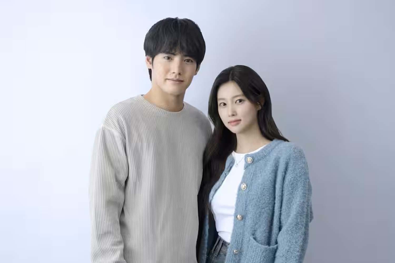 '첫입에 반하다'엔 아이즈원 출신 배우 강혜원(오른쪽)과 일본 배우 아카소 에이지가 출연한다. / 강예원 인스타그램