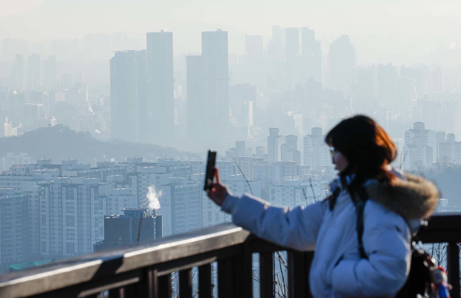 지난 6일 서울 남산에서 바라본 도심 아파트 단지. / 뉴스1