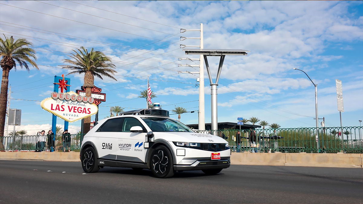 라스베이거스를 주행하고 있는 모셔널 자율주행 택시. / 현대자동차그룹