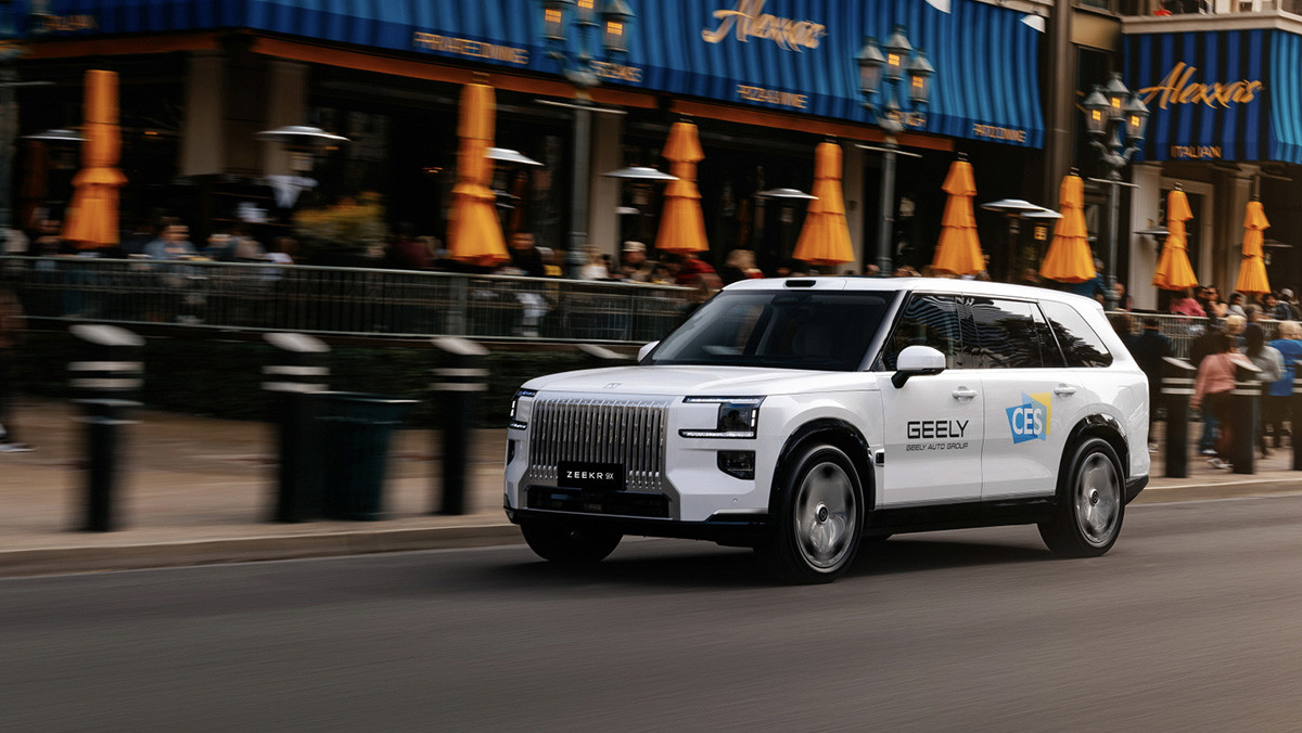 라스베이거스를 주행하고 있는 9X. / 지커