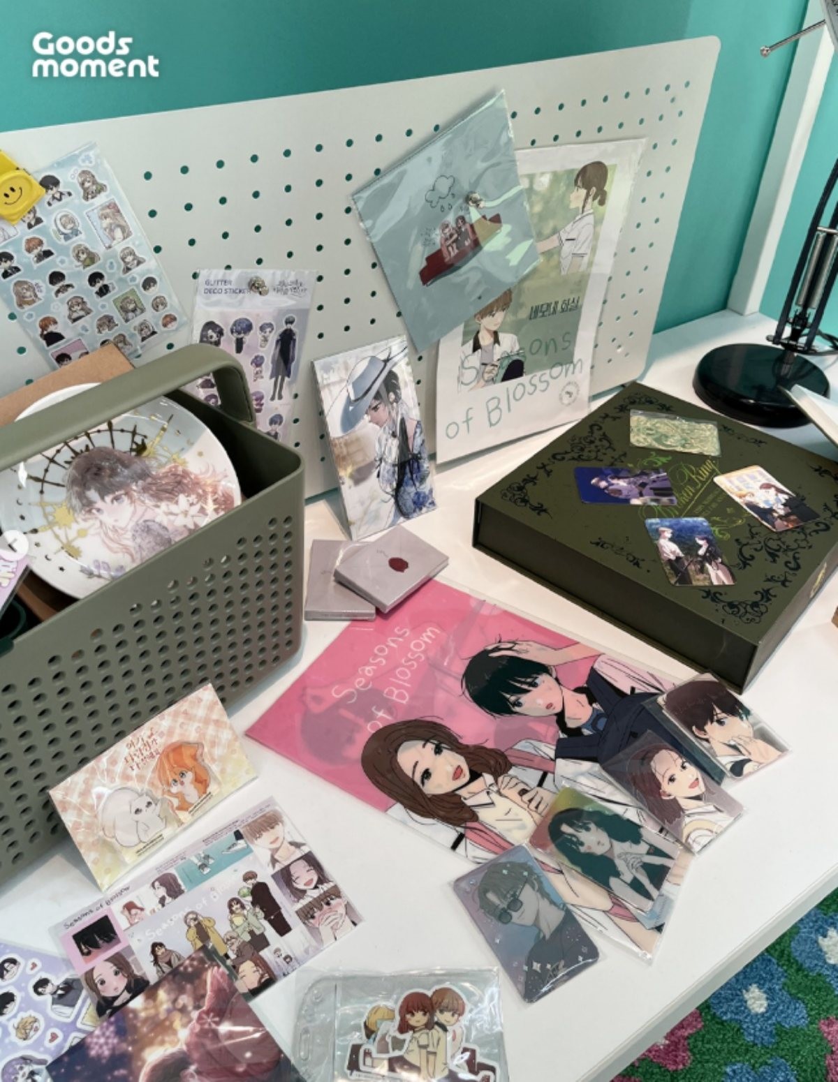 '굿즈모먼트'에서 판매되는 굿즈 / 굿즈모먼트 공식 인스타그램