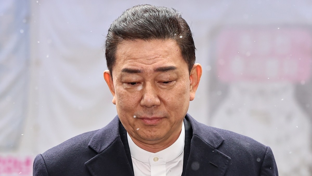 김병기 더불어민주당 전 원내대표가 12일 서울 여의도 민주당사에서 열리는 윤리심판원 회의에 출석하고 있다. / 뉴스1