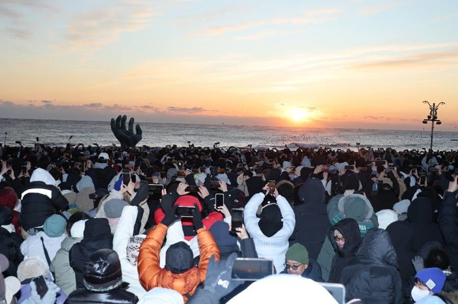 호미곶 일출 장면/이하 포항시