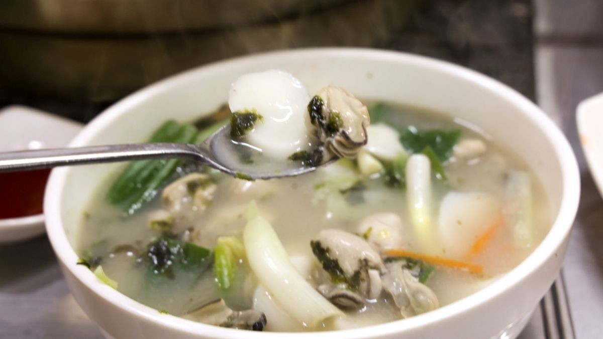 굴떡국 사진 / Light Win-shutterstock.com