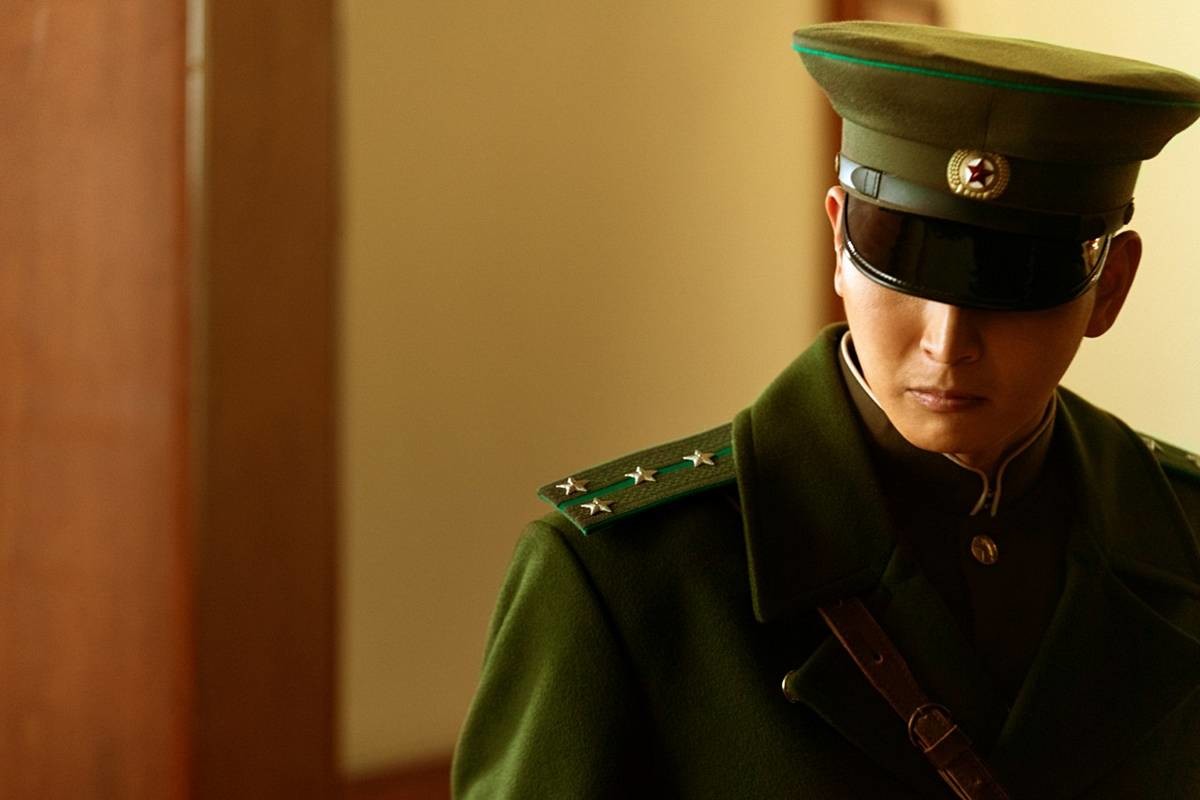 입소문 터져 박스오피스 역주행 '신의악단' / CJ CGV