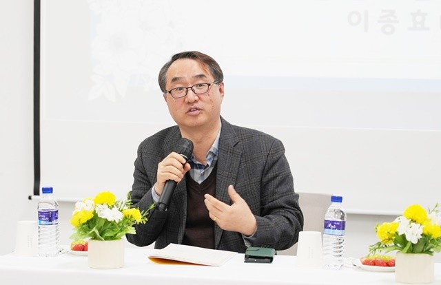 종교의 자유와 사회적 책임을 위한 가평포럼 기조발표하는 안신 박사