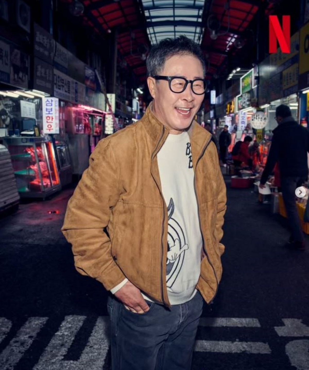 임성근 셰프가 직접 공개한 넷플릭스에서 촬영한 화보 사진. / 임성근 셰프 인스타그램