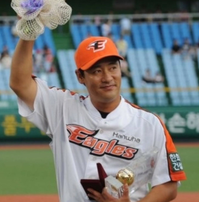 한화 이글스에서 활약한 김민재 코치 / 박찬호 인스타그램