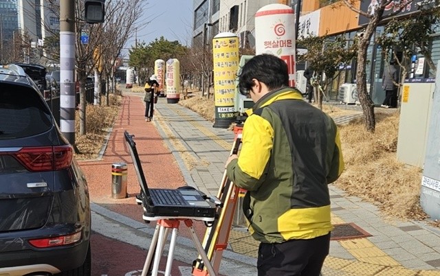 나주시는 올해에도 시민의 경제적 부담을 경감해주기 위해 농업인과 사회적 약자 등을 대상으로 지적 측량수수료 감면을 시행한다.