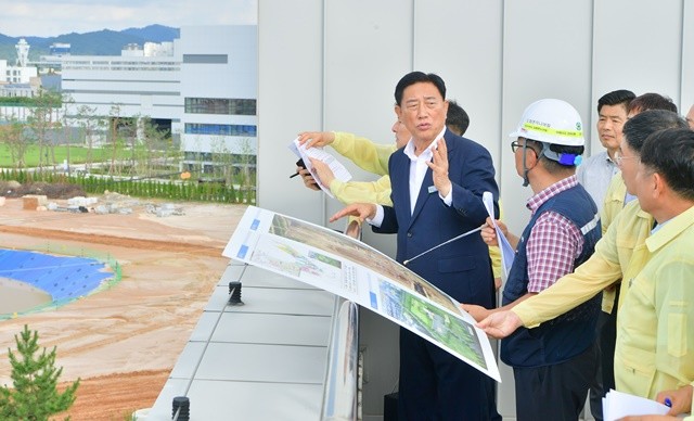 첨단3지구 현장 점검 중인 김한종 장성군수. 장성군 제공